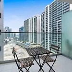 Quality Modern Damac Majestine Studio Near Dubai Mall