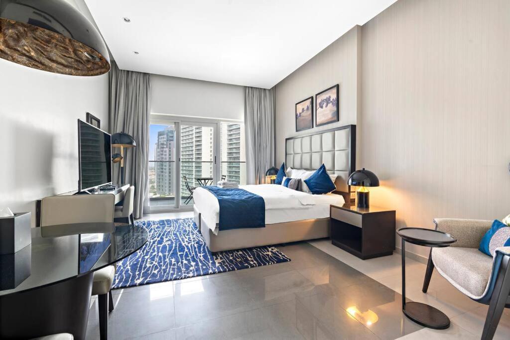 Apartment Quality Modern Damac Majestine Near Mall *